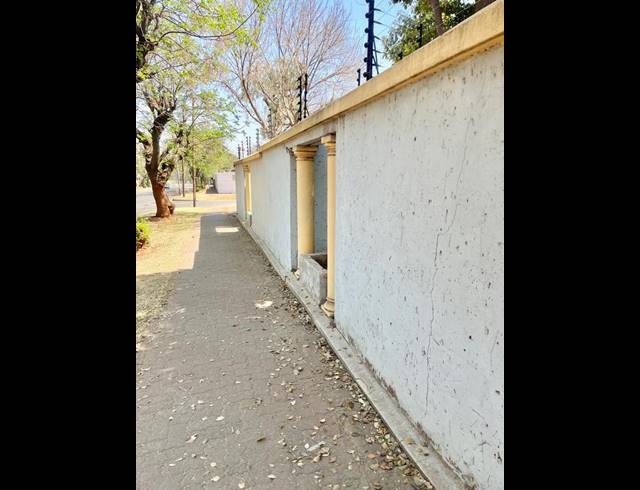 3 BEDROOM HOUSE FOR SALE IN WYCHWOOD